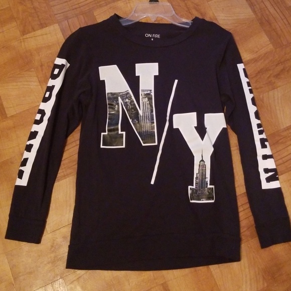 On Fire Tops - NWOT Long Sleeve NYC